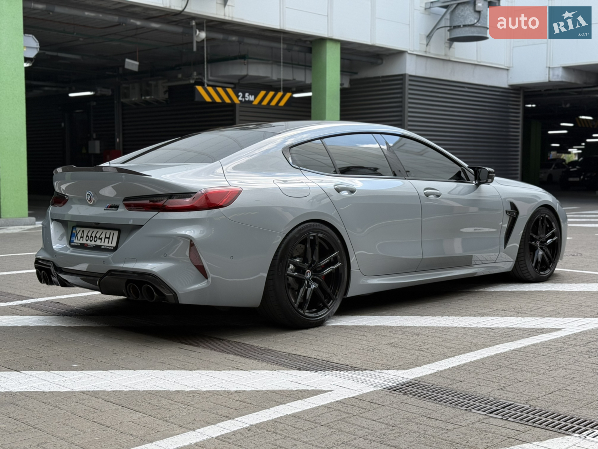 2022 BMW M8 - мініатюра 6