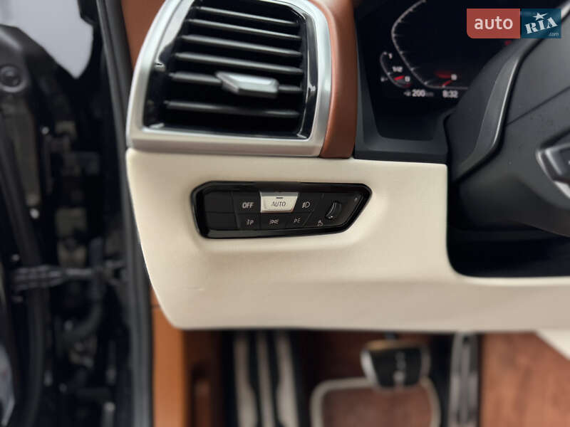 Купе BMW M8 Gran Coupe 2020 в Луцке