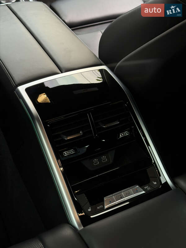 Купе BMW M8 Gran Coupe 2020 в Ивано-Франковске