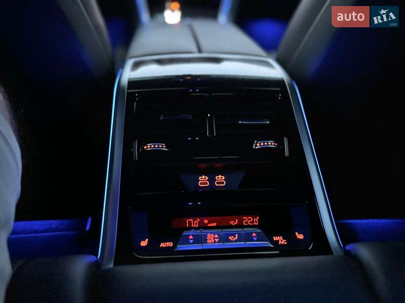 Купе BMW M8 Gran Coupe 2020 в Львові