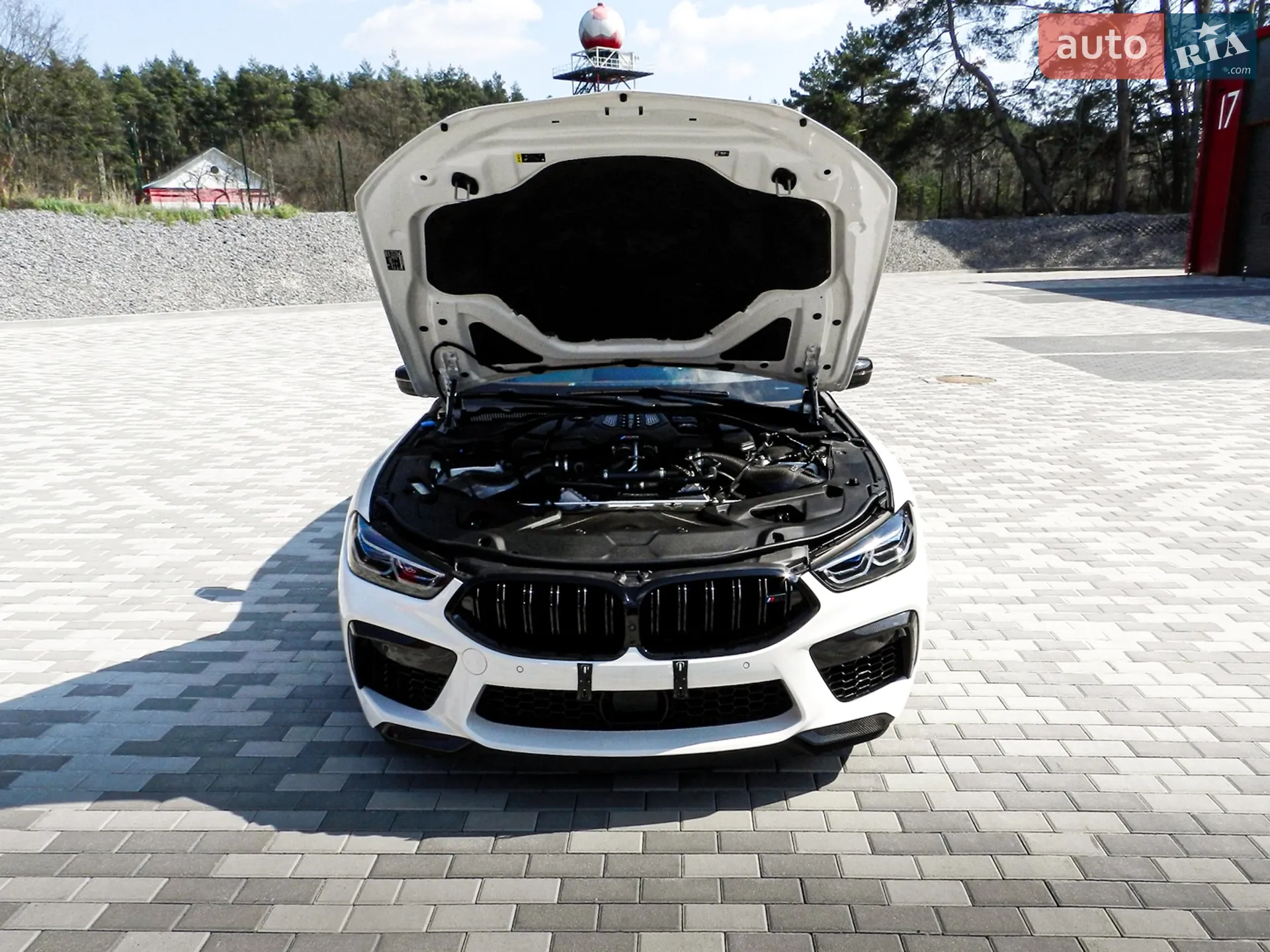 2022 BMW M8 - мініатюра 16