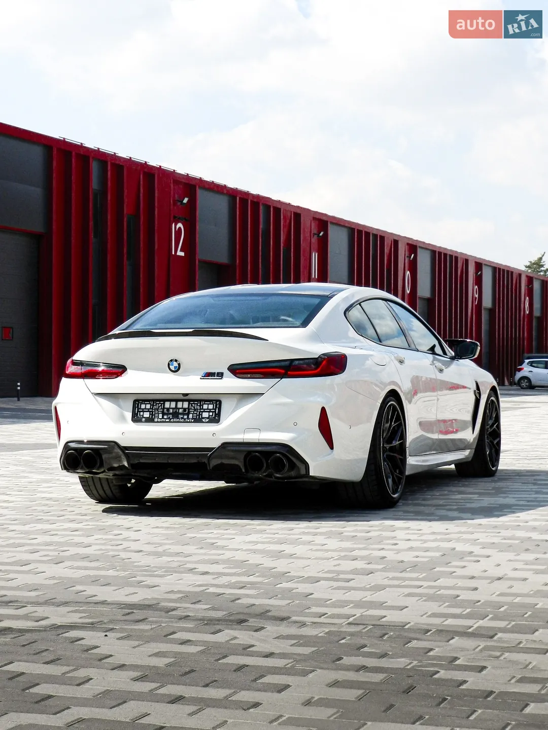 2022 BMW M8 - мініатюра 22