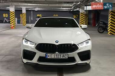 Кабриолет BMW M8 2019 в 