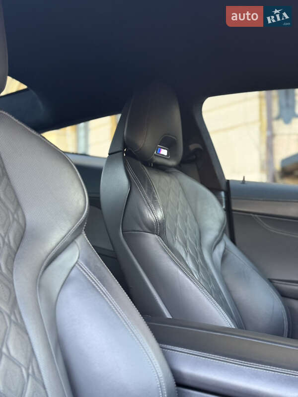 Купе BMW M8 2019 в Киеве