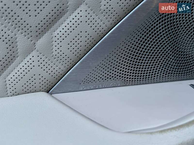 Купе BMW M8 2019 в Киеве