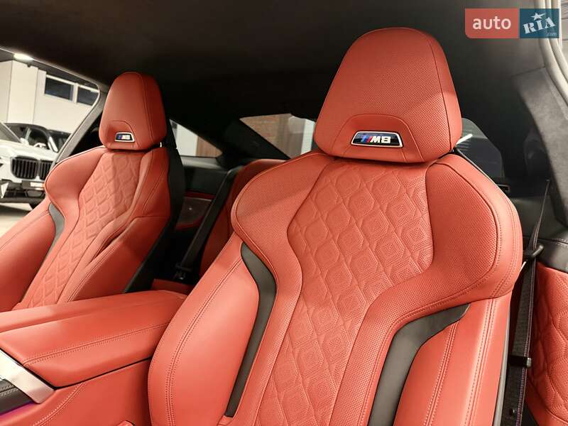 Купе BMW M8 2022 в Києві