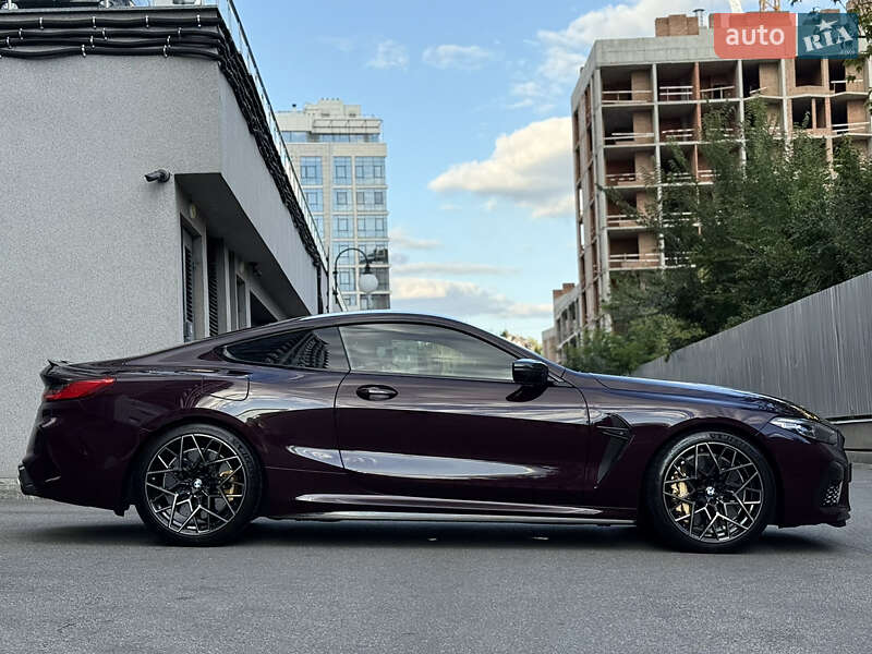 Купе BMW M8 2021 в Києві фото 12 Купе BMW M8 2021 в Києві