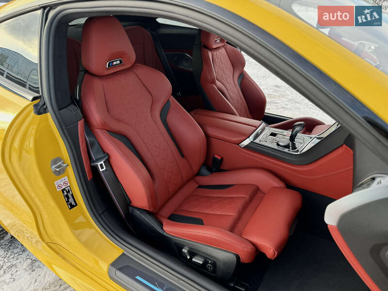 Купе BMW M8 2022 в Киеве