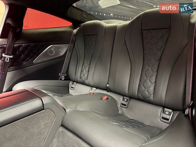 Купе BMW M8 2023 в Киеве