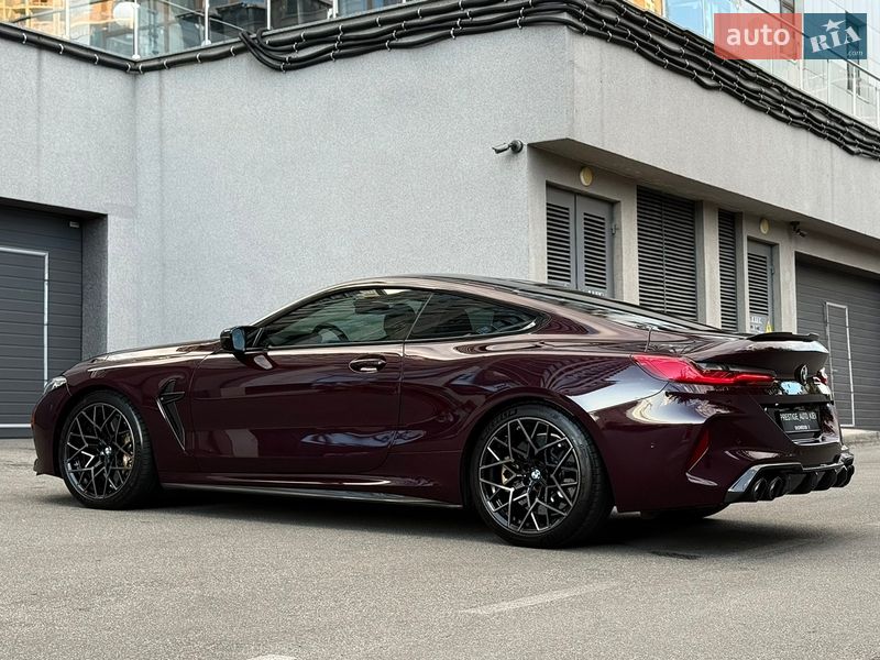 Купе BMW M8 2021 в Киеве