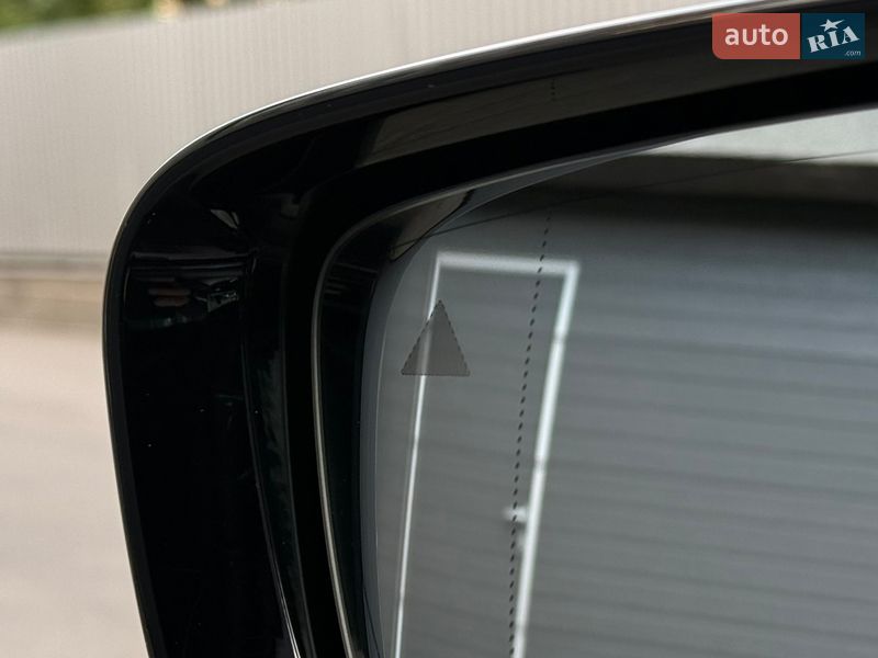 Купе BMW M8 2021 в Киеве