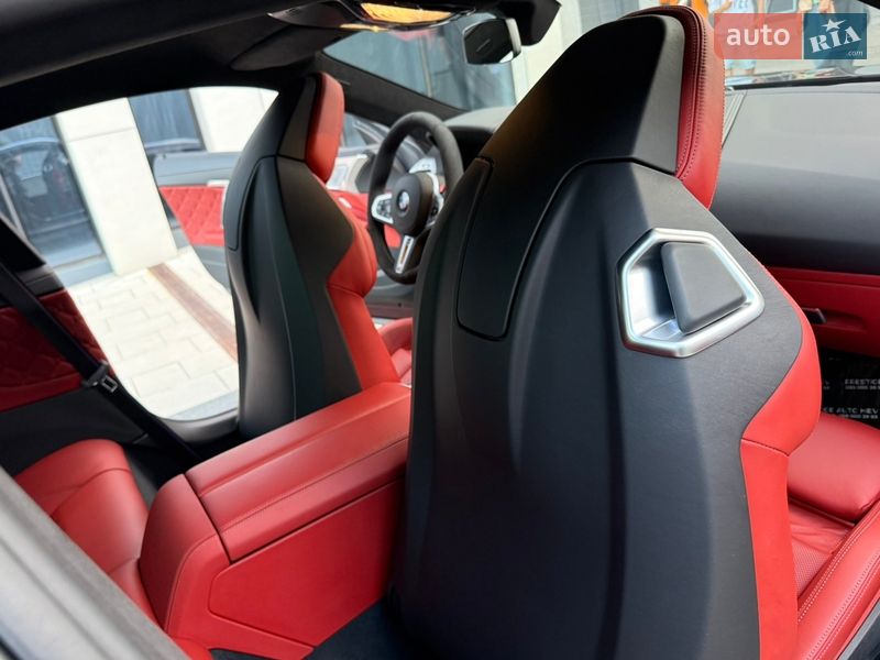 Купе BMW M8 2021 в Киеве