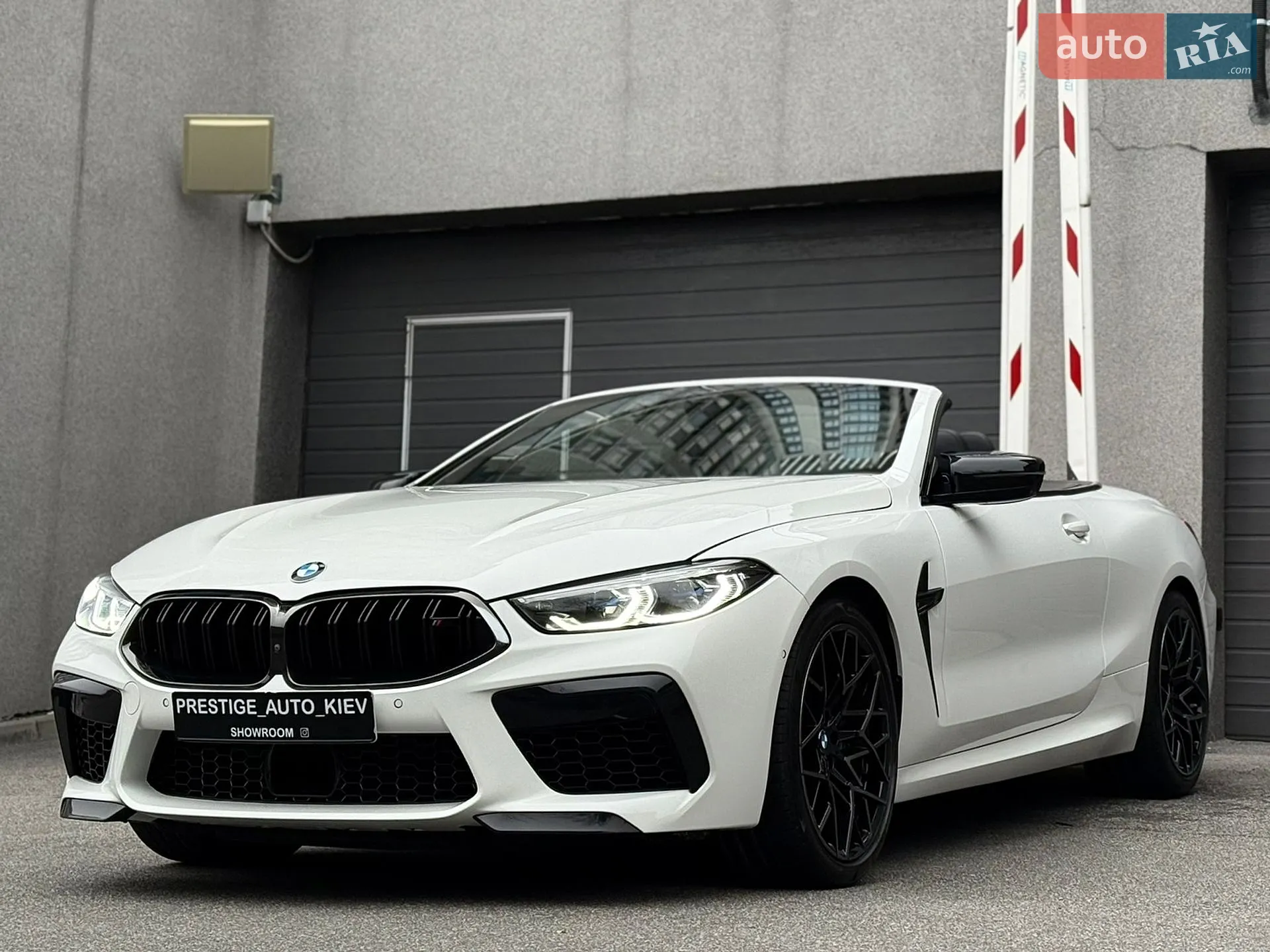 2019 BMW M8 - мініатюра 10