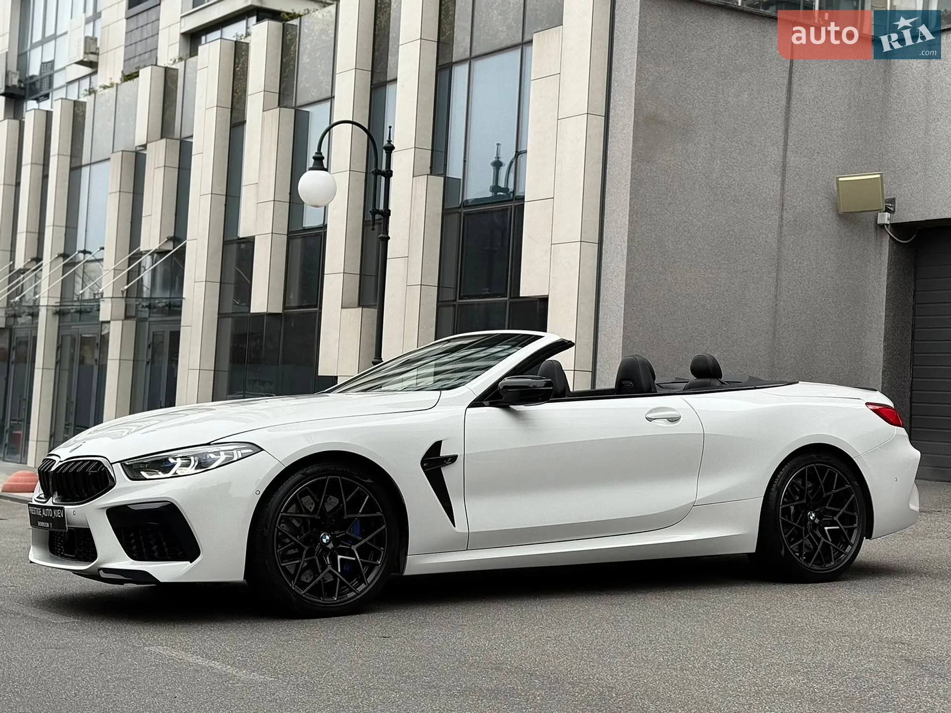 2019 BMW M8 - мініатюра 16