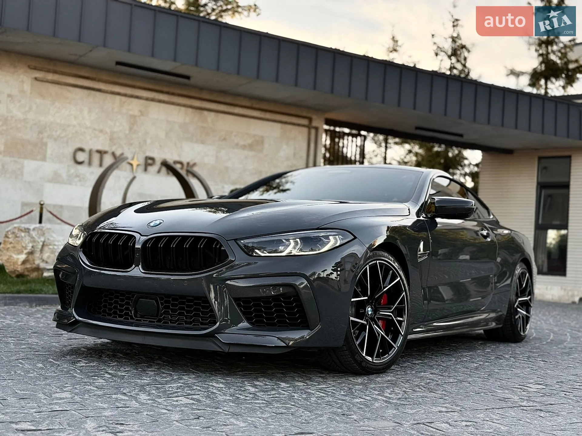 2023 BMW M8 - мініатюра 6