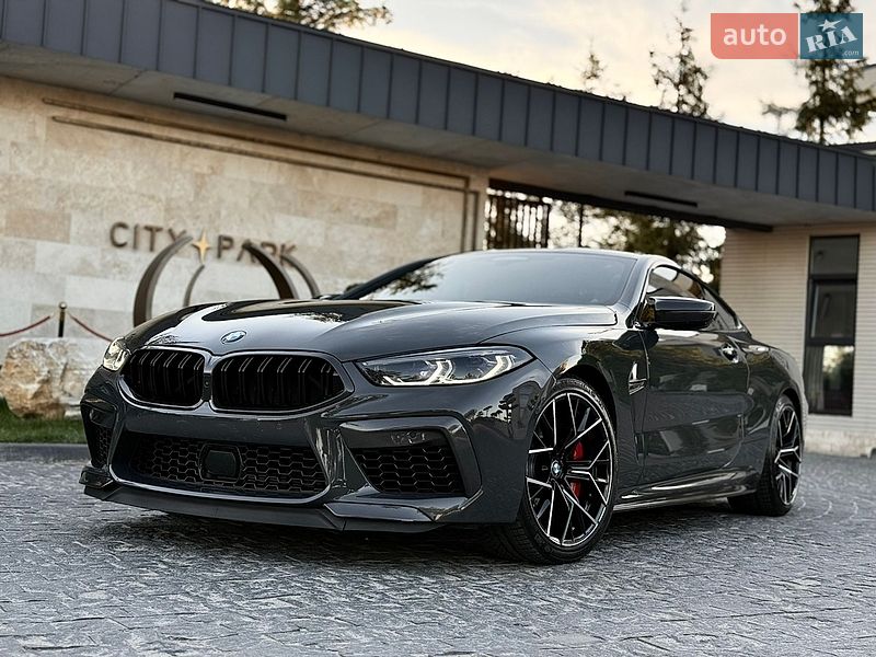 Купе BMW M8 2023 в Львове