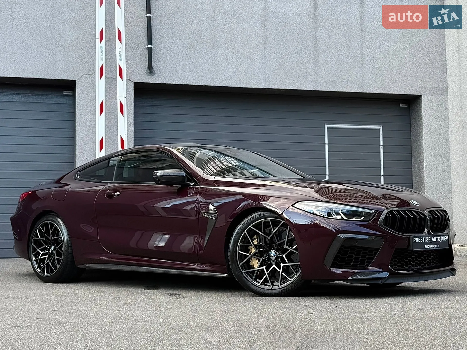 2021 BMW M8 - мініатюра 4