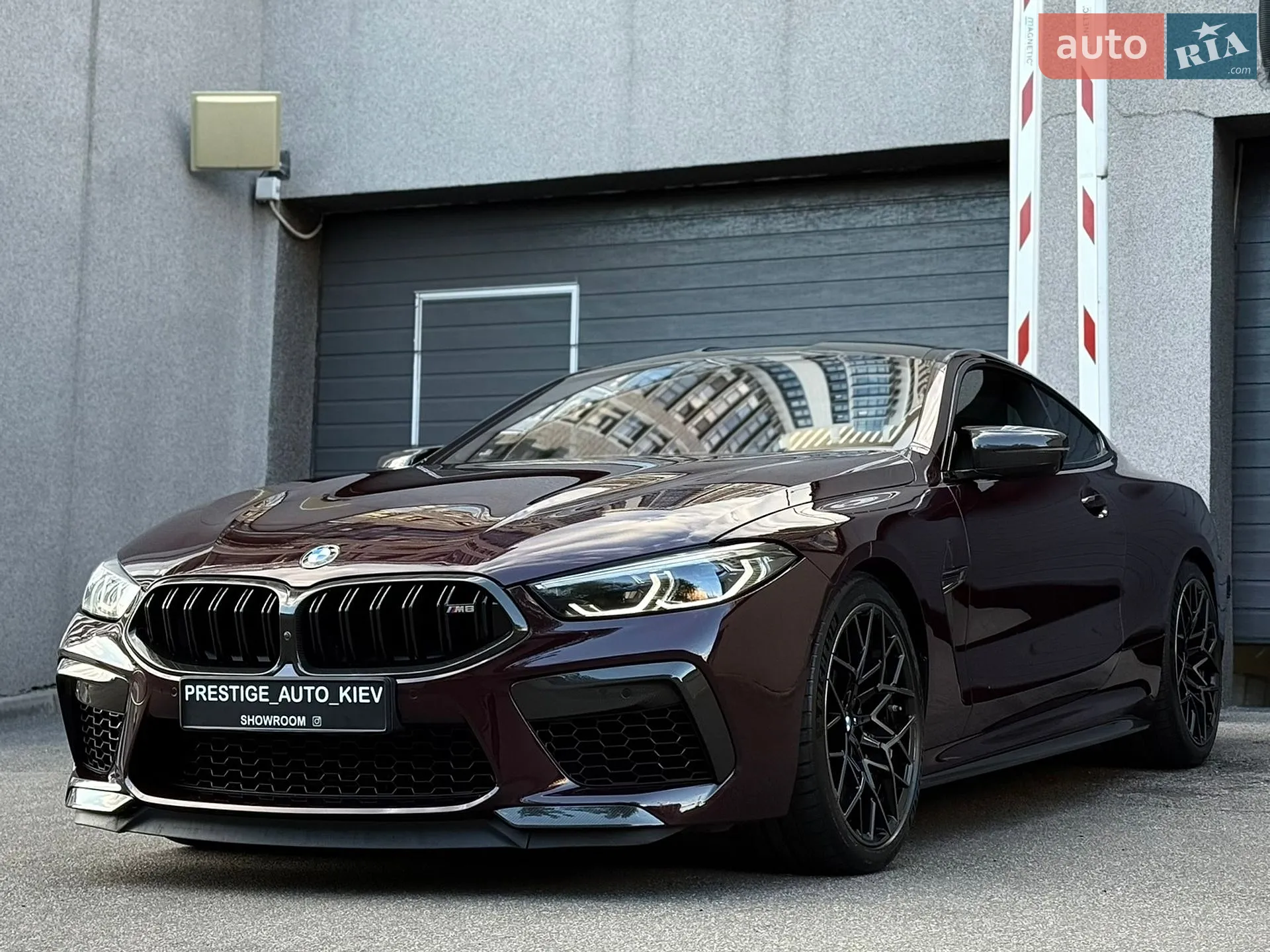2021 BMW M8 - мініатюра 9