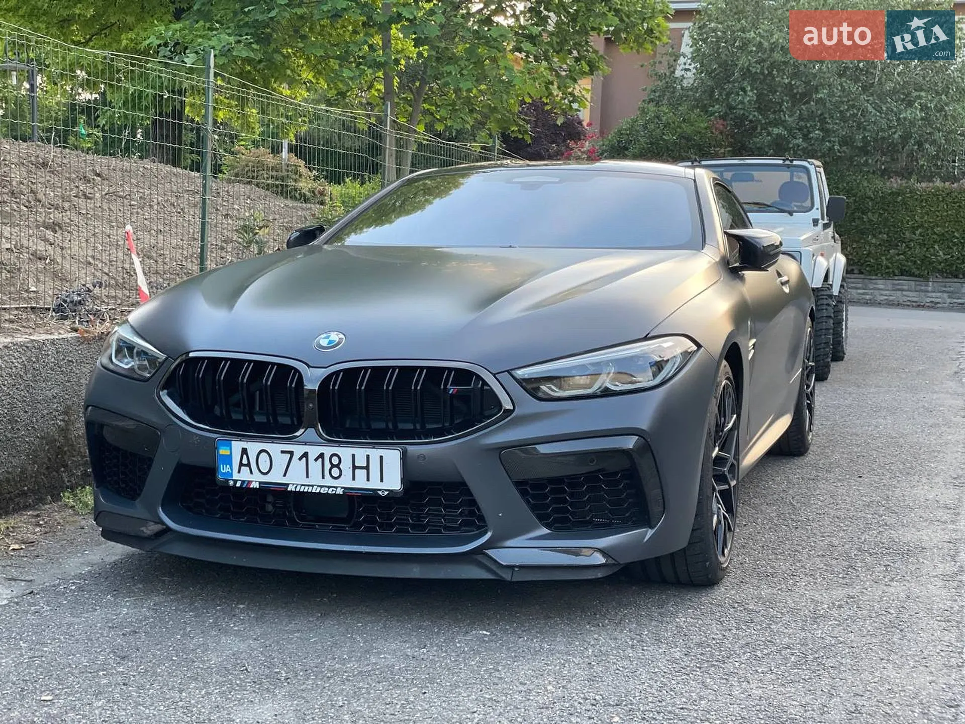 2020 BMW M8 - мініатюра 2