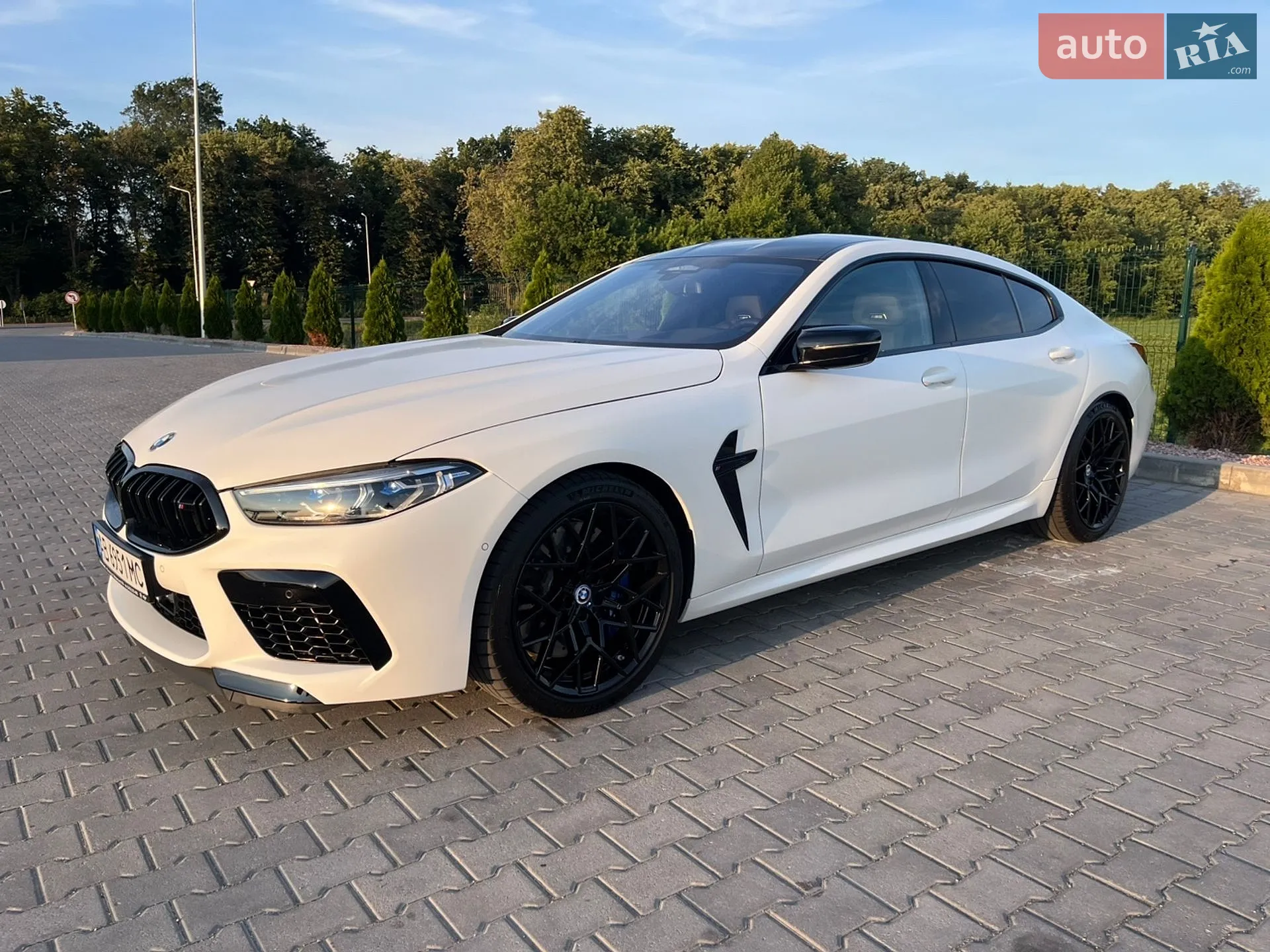 2024 BMW M8 - мініатюра 3