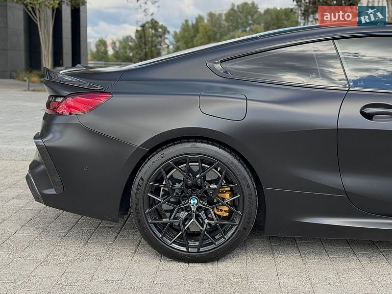 Купе BMW M8 2023 в Киеве