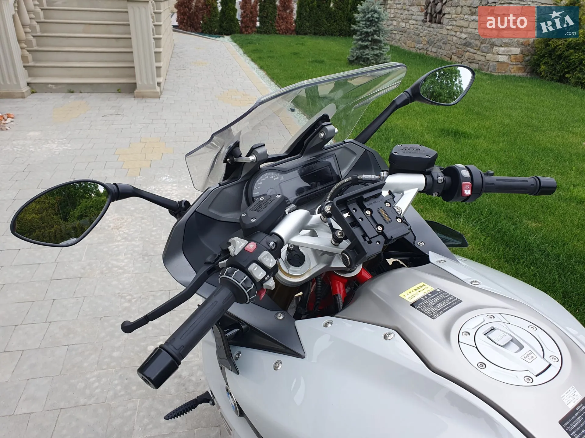 BMW R 1200RS 2018 VIN WB10A050XJZ373398 фото оголошення 12 з 17