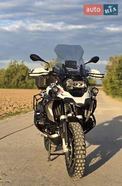 Мотоцикл Многоцелевой (All-round) BMW R 1250GS 2021 в 