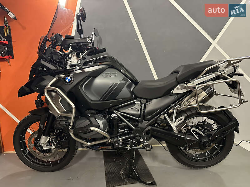 Мотоцикл Многоцелевой (All-round) BMW R 1250GS 2023 в 