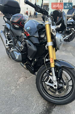 Мотоцикл Без обтекателей (Naked bike) BMW R 1250R 2019 в 