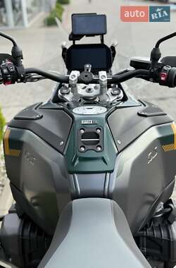 Мотоцикл Многоцелевой (All-round) BMW R 1300GS Adventure 2025 в 