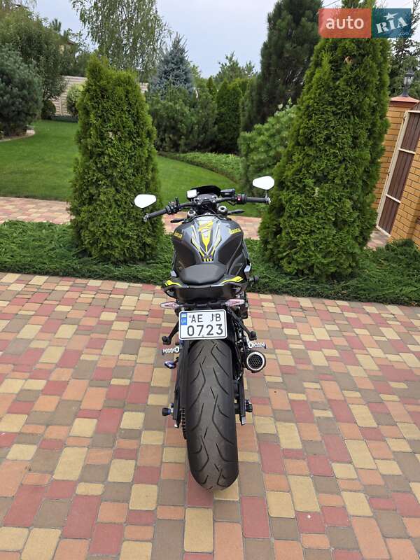 Мотоцикл Без обтекателей (Naked bike) BMW S 1000R 2023 в Днепре фото 8 Мотоцикл Без обтекателей (Naked bike) BMW S 1000R 2023 в Днепре