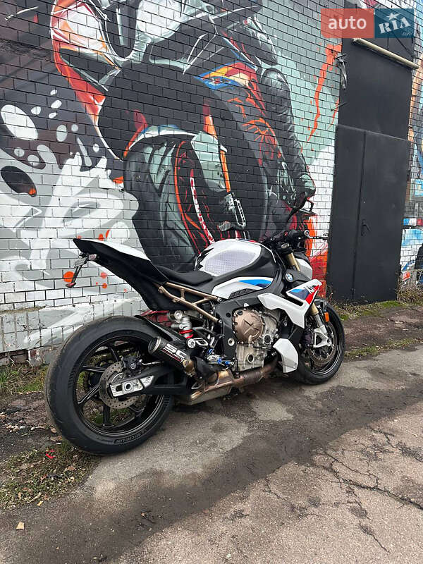 Мотоцикл Без обтекателей (Naked bike) BMW S 1000R 2021 в Киеве