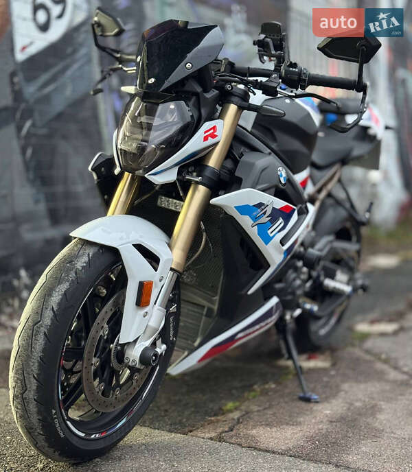 Мотоцикл Без обтекателей (Naked bike) BMW S 1000R 2022 в Киеве фото 4 Мотоцикл Без обтекателей (Naked bike) BMW S 1000R 2022 в Киеве