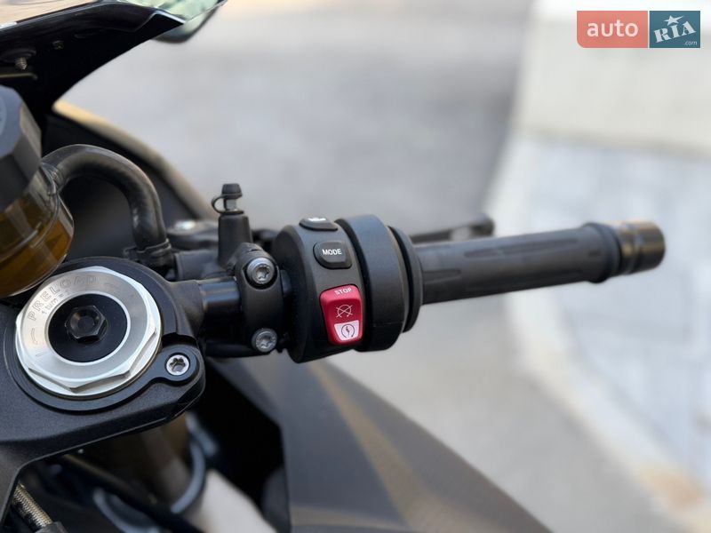 Спортбайк BMW S 1000RR 2023 в Днепре фото 29 Спортбайк BMW S 1000RR 2023 в Днепре