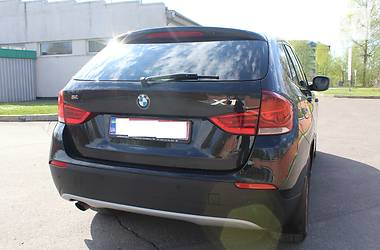 Внедорожник / Кроссовер BMW X1 2010 в Львове