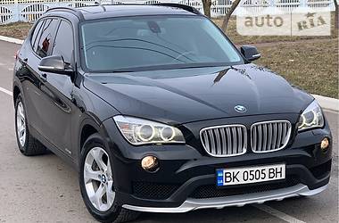 Внедорожник / Кроссовер BMW X1 2013 в Ровно