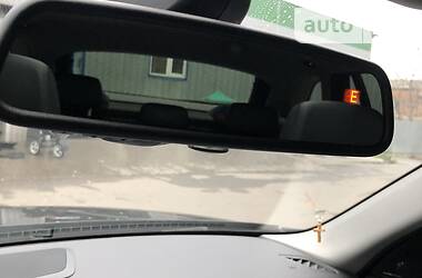 Позашляховик / Кросовер BMW X1 2012 в 