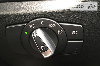 Позашляховик / Кросовер BMW X1 2012 в 