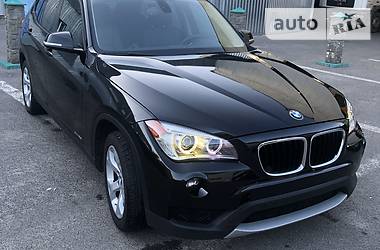 Позашляховик / Кросовер BMW X1 2012 в 