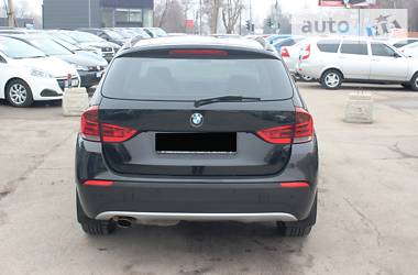 Внедорожник / Кроссовер BMW X1 2012 в Запорожье