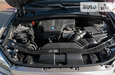 Позашляховик / Кросовер BMW X1 2012 в 
