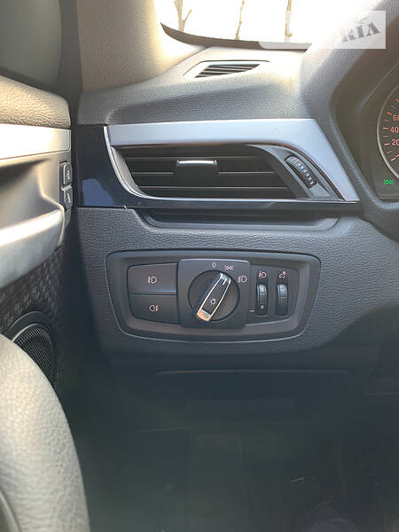 Позашляховик / Кросовер BMW X1 2016 в Києві