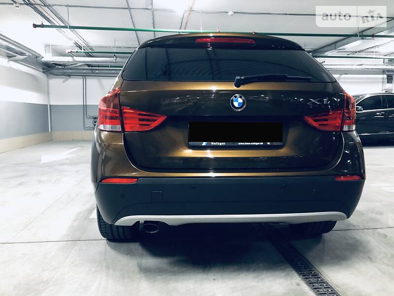 Позашляховик / Кросовер BMW X1 2011 в Києві