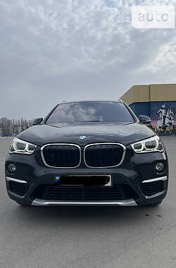 Внедорожник / Кроссовер BMW X1 2017 в Харькове