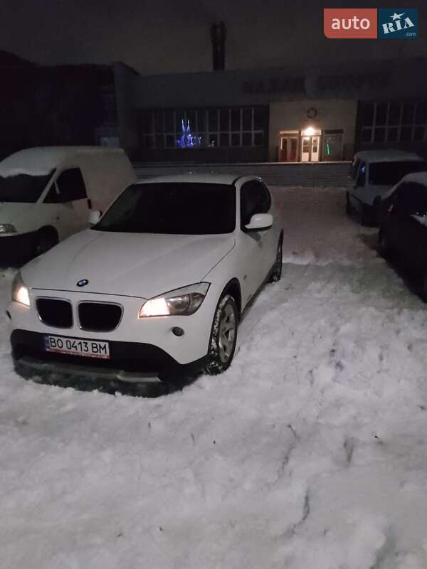 Внедорожник / Кроссовер BMW X1 2010 в Тернополе