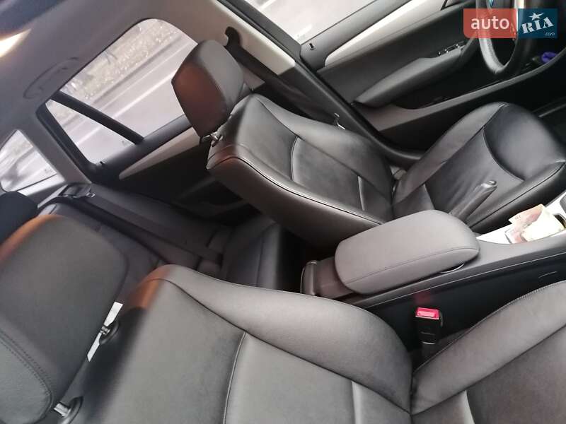 Позашляховик / Кросовер BMW X1 2013 в Миколаєві фото 2 Позашляховик / Кросовер BMW X1 2013 в Миколаєві