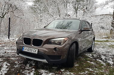 Внедорожник / Кроссовер BMW X1 2013 в Черкассах