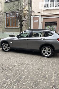 Внедорожник / Кроссовер BMW X1 2011 в Черновцах