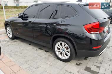 Внедорожник / Кроссовер BMW X1 2013 в 