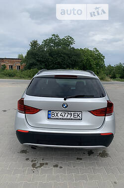 Внедорожник / Кроссовер BMW X1 2010 в Хмельницком
